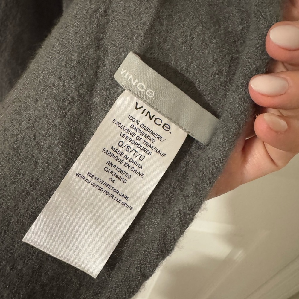Vince 100% cashmere scarf